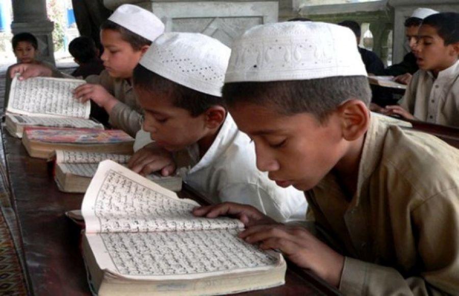 غرفة رياض ومحاضن الأطفال تطالب بالقضاء على "المدارس القرآنية" المشبوهة